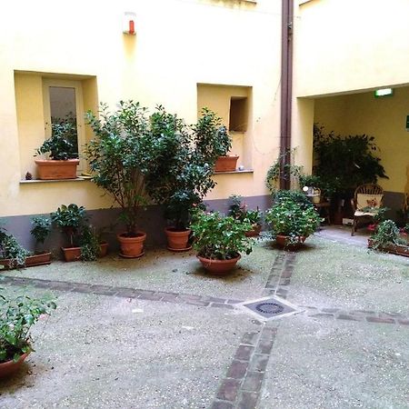B&B Palazzo Oddo Albenga Exterior photo