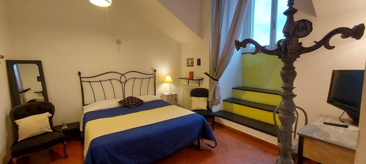 B&B Palazzo Oddo Albenga Exterior photo