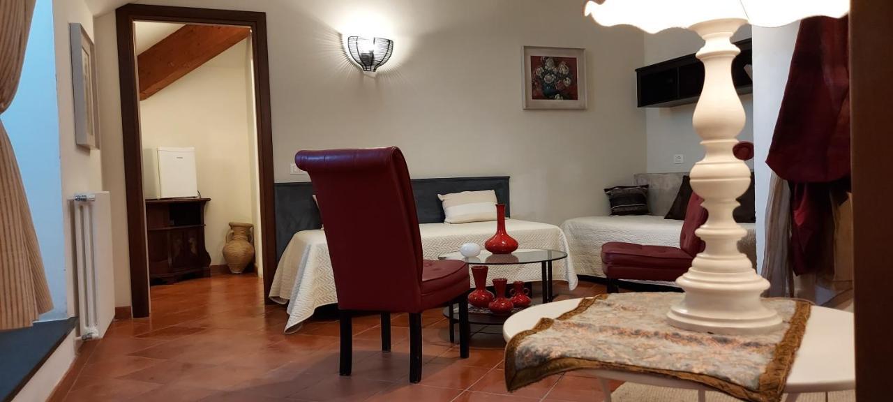 B&B Palazzo Oddo Albenga Exterior photo