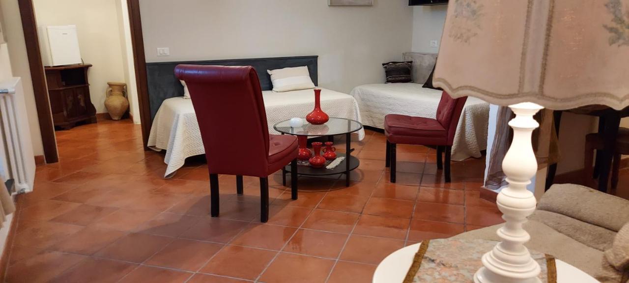 B&B Palazzo Oddo Albenga Exterior photo